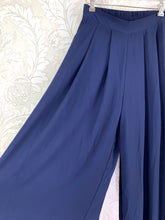 Load image into Gallery viewer, Line + Dot Palazzo Pants size S