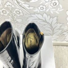 Load image into Gallery viewer, Lanvin Booties size 38.5
