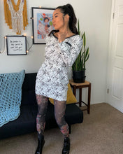 Load image into Gallery viewer, Kova & T Printed L/S Dress size 6