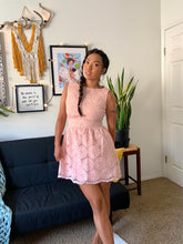 Load image into Gallery viewer, June & Ivy Embroidered Floral Dress size M