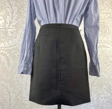 Load image into Gallery viewer, Eryn Brinie Collection Layered Mini Skirt size M
