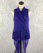 Load image into Gallery viewer, Vera Wang Mesh/Silk Vest size 4
