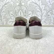 Load image into Gallery viewer, Kenneth Cole “Tyler Space” Sneakers size 9
