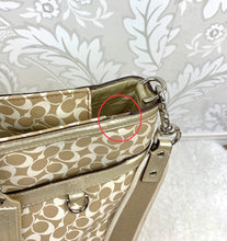 Load image into Gallery viewer, Coach Chelsea Heritage Stripe Signature Tote