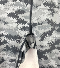 Load image into Gallery viewer, Reebok Capri Leggings size S