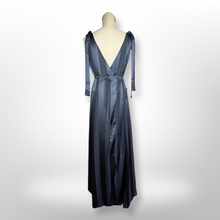 Load image into Gallery viewer, Forever 21 Maxi Gown size M
