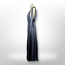 Load image into Gallery viewer, Forever 21 Maxi Gown size M