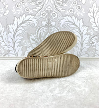 Load image into Gallery viewer, J/Slides Hippie Pony Hair Sneakers size 9