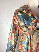 Load image into Gallery viewer, Leaf Printed Raincoat size XS