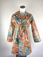 Load image into Gallery viewer, Leaf Printed Raincoat size XS
