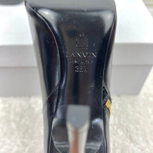 Load image into Gallery viewer, Lanvin Booties size 38.5