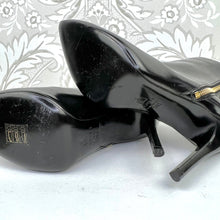 Load image into Gallery viewer, Lanvin Booties size 38.5