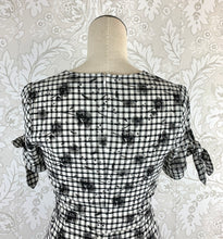 Load image into Gallery viewer, Kourt Gingham Dress W/Tie S/S size S