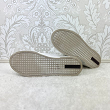Load image into Gallery viewer, Kenneth Cole “Tyler Space” Sneakers size 9