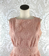 Load image into Gallery viewer, June & Ivy Embroidered Floral Dress size M