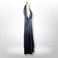 Load image into Gallery viewer, Forever 21 Maxi Gown size M