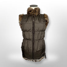 Load image into Gallery viewer, Jocelyn Reversible Rabbit Fur Vest size XS