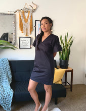 Load image into Gallery viewer, Cos Dramatic Sleeve Balloon Dress size 4