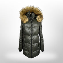 Load image into Gallery viewer, S13 Hooded Down Coat W/Faux Fur Trim size M