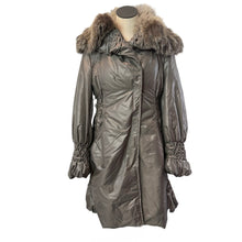 Load image into Gallery viewer, Ermanno Scervino Pleated Nylon Coat with Real Fur Collar size 38
