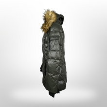 Load image into Gallery viewer, S13 Hooded Down Coat W/Faux Fur Trim size M
