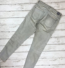 Load image into Gallery viewer, Zara Basic Denim Jeans size 4

