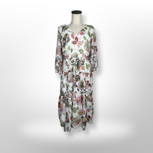 Load image into Gallery viewer, Maison Tara Floral Flow Dress size 4

