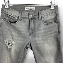 Load image into Gallery viewer, Banana Republic Skinny Ankle Jeans size 25 Short
