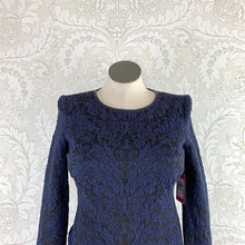Load image into Gallery viewer, Vince Camuto L/S Dress size 8
