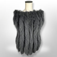 Load image into Gallery viewer, La Via Delle Spezie Knit Fur Vest S/M
