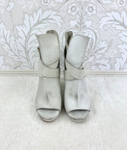 Load image into Gallery viewer, Masnada Distressed Leather Booties size 38
