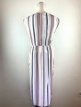 Load image into Gallery viewer, Tavik Striped Dress W/Tie-front size S
