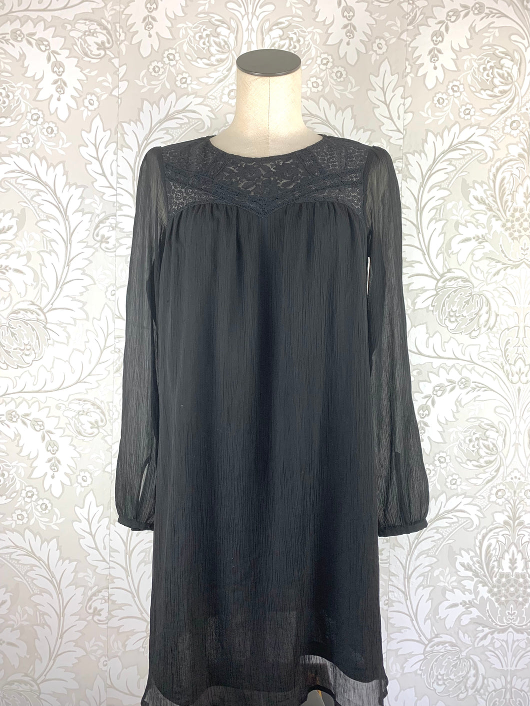 H&M Sheer Babydoll Dress W/Embroidery size 4